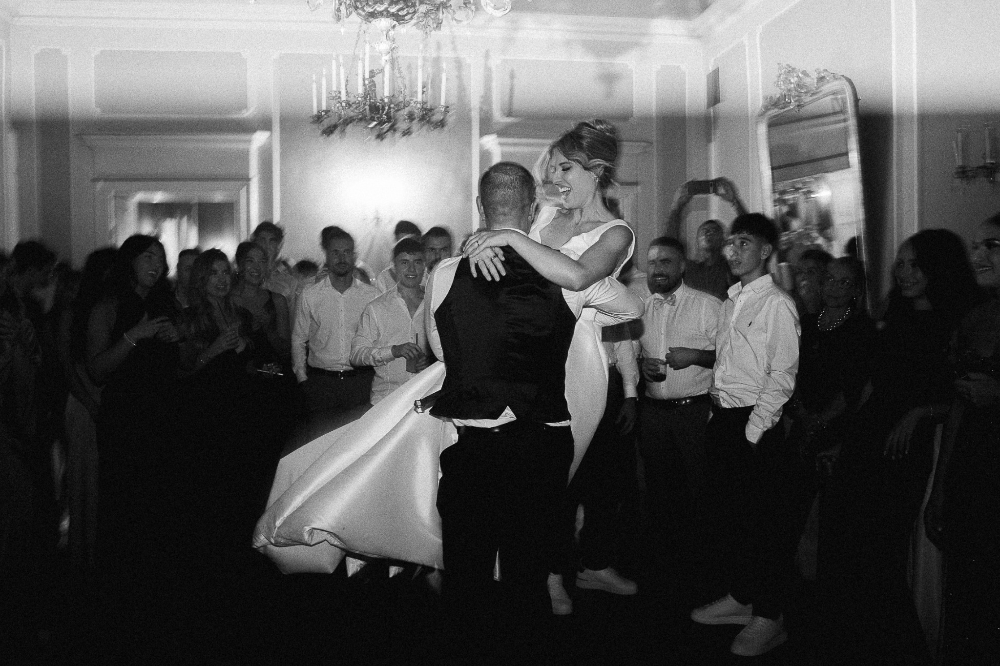 Il ballo degli sposi durante la festa
